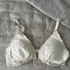 White lace aerie bralette